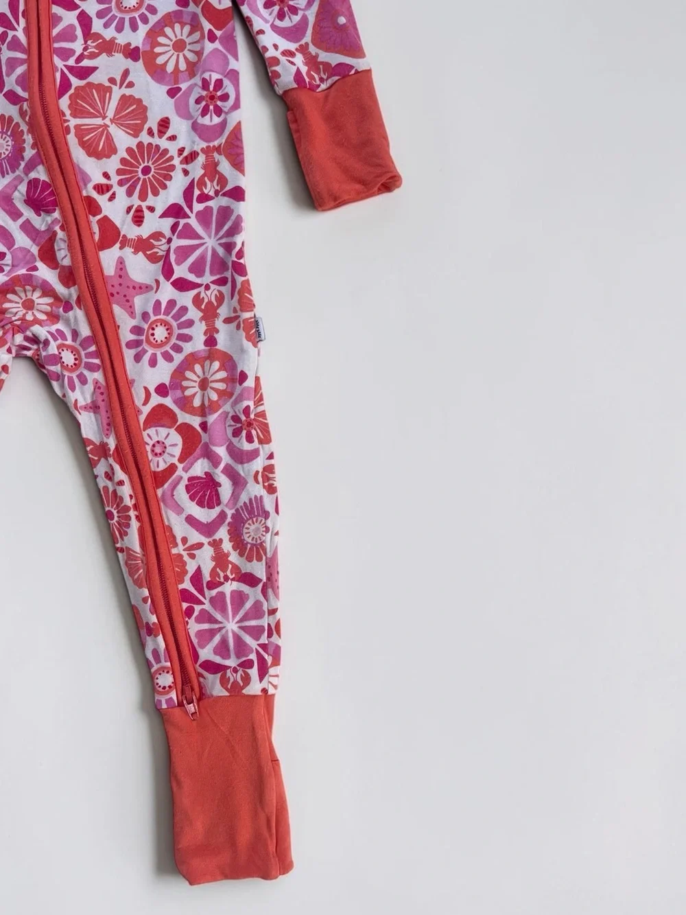 LITTLE SLEEPIES VGUC Bamboo Vibrant Geometric Floral Convertible Zip Up PJs